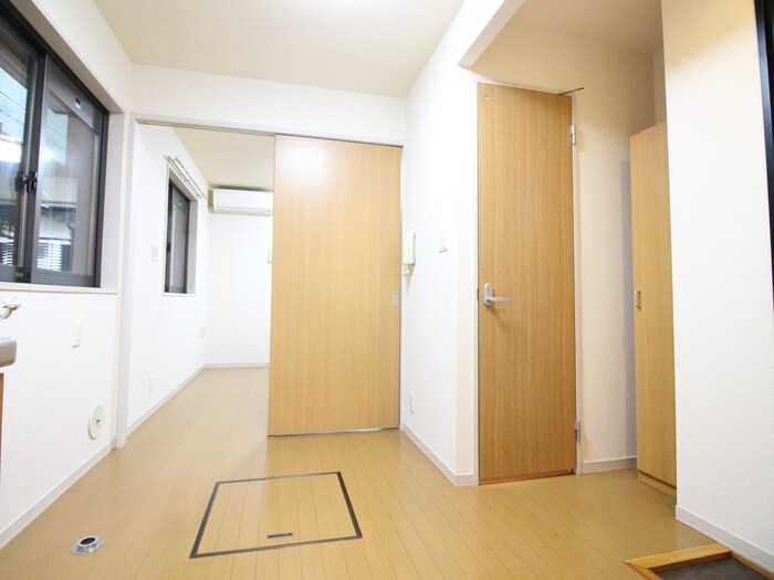 物件内観写真10　(居室)