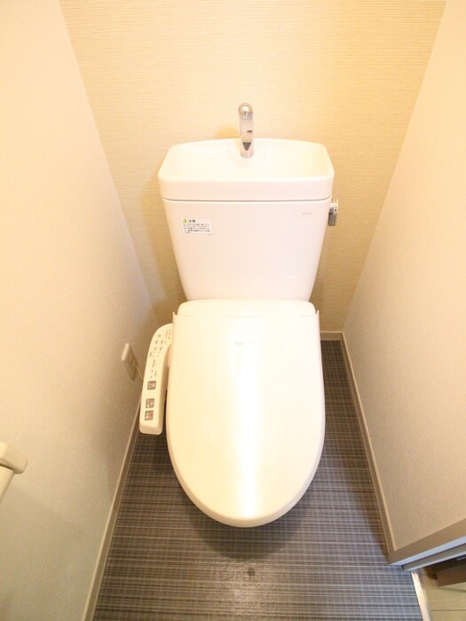 物件内観写真15　(トイレ)