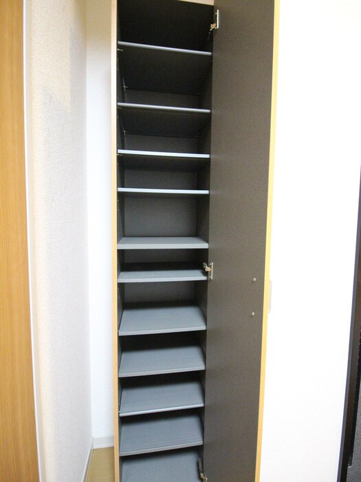 物件内観写真18　(靴箱)