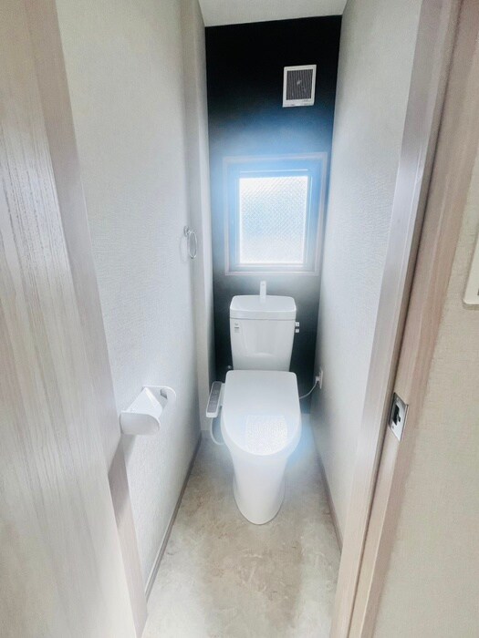 物件内観写真15　(トイレ)