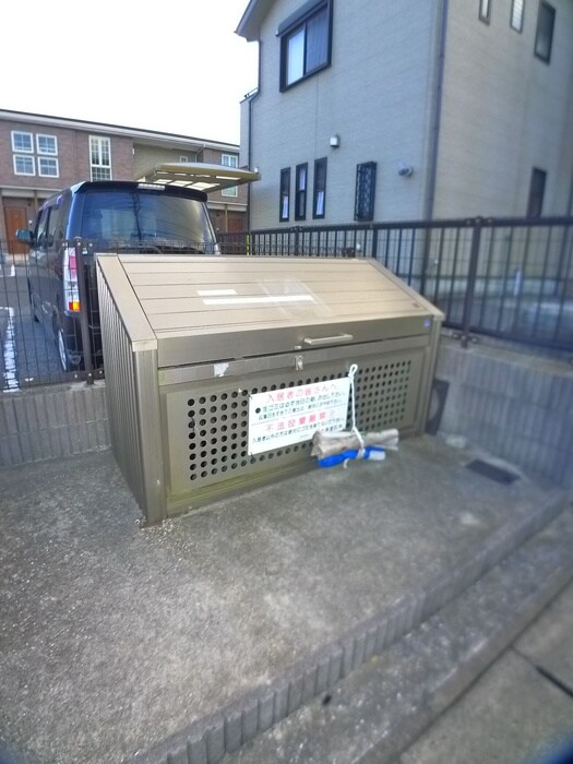 物件外観写真4　(建物設備)