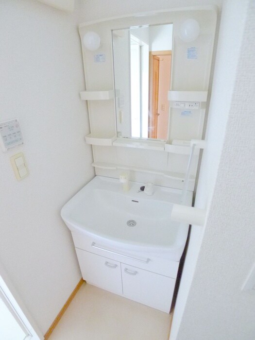 物件内観写真13　(洗面)