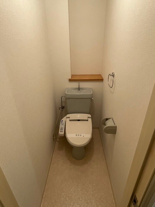 物件内観写真14　(トイレ)