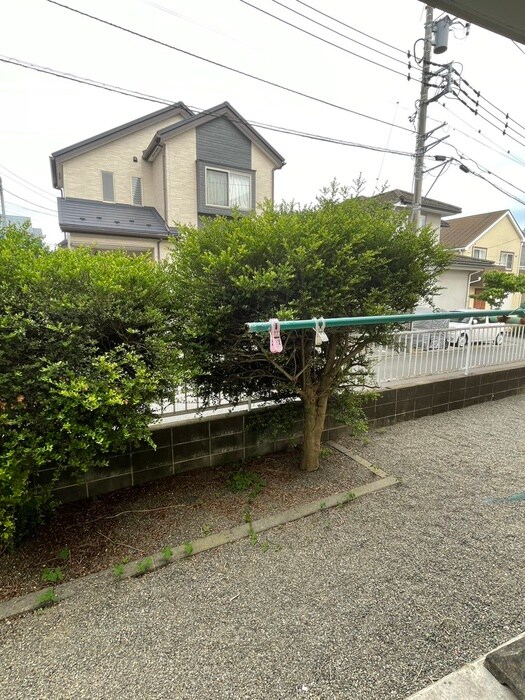 物件内観写真16　(室内からの展望)