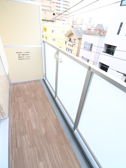 物件内観写真7　(ベランダ・バルコニー)