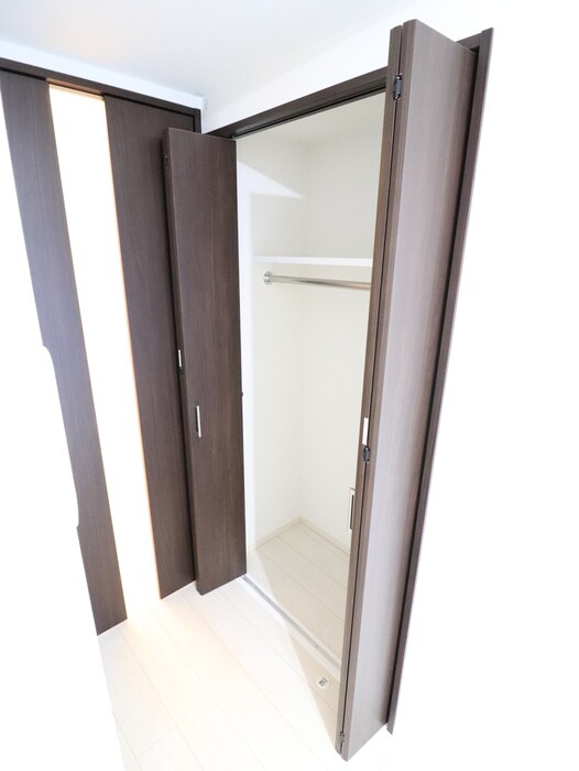 物件内観写真12　(収納)