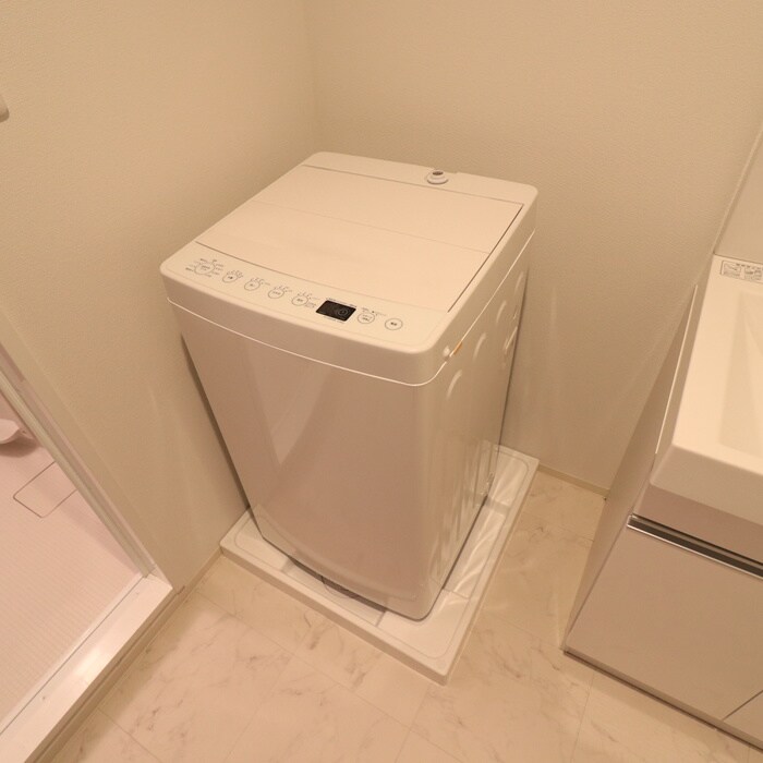 物件内観写真15　(洗濯機置場)