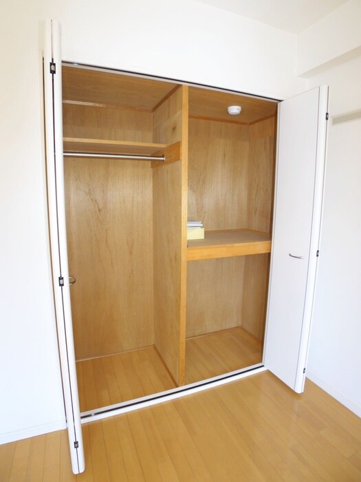 物件内観写真10　(収納)