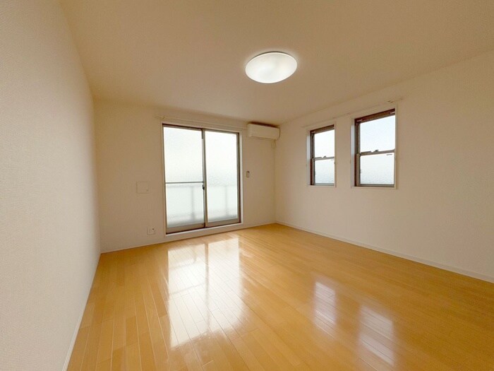 物件内観写真10　(居室)