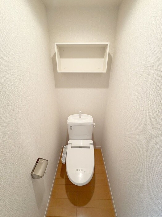 物件内観写真15　(トイレ)