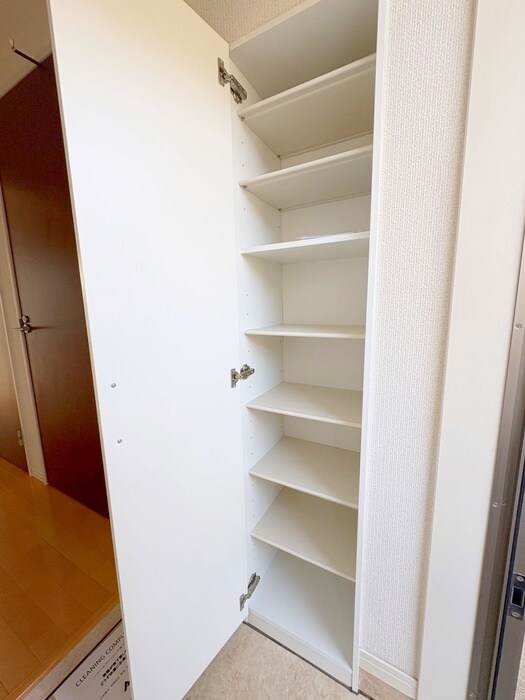 物件内観写真18　(靴箱)
