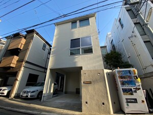 世田谷区奥沢2丁目9-26戸建外観写真
