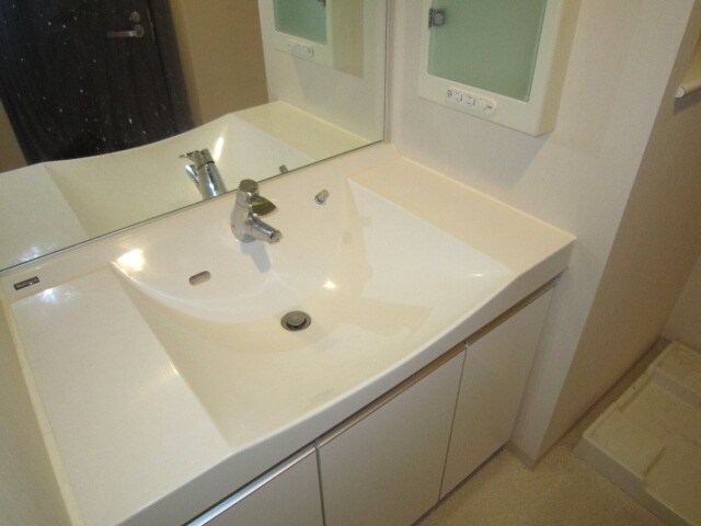 物件内観写真14　(洗面)