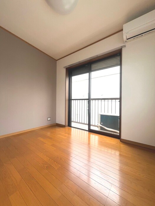 物件内観写真10　(居室)