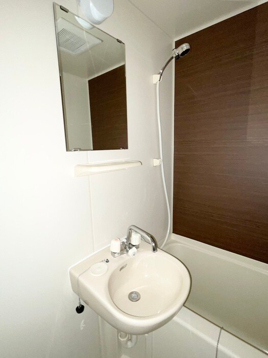 物件内観写真15　(洗面)