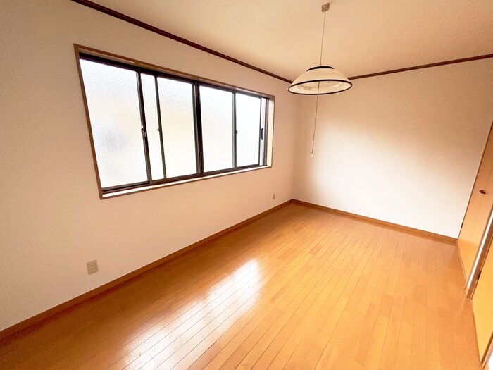 物件内観写真5　(居室)