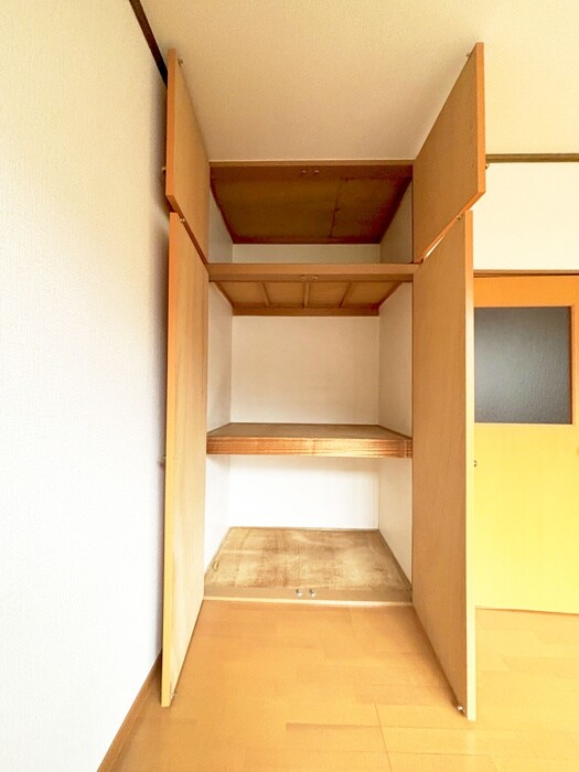 物件内観写真12　(収納)