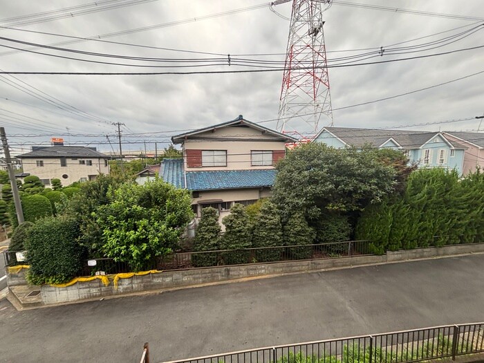 物件内観写真16　(室内からの展望)