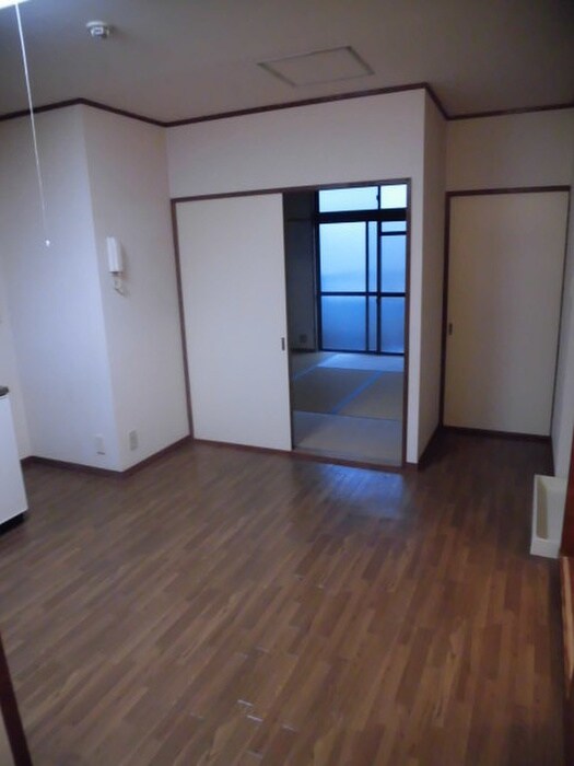 物件内観写真9　(玄関)