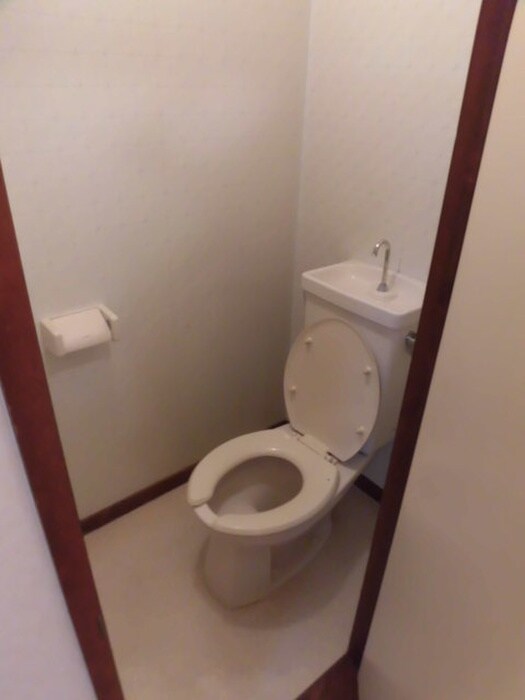 物件内観写真11　(トイレ)