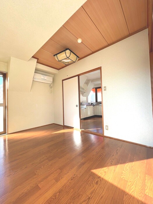 物件内観写真8　(居室)