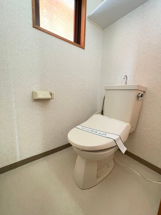 物件内観写真12　(トイレ)