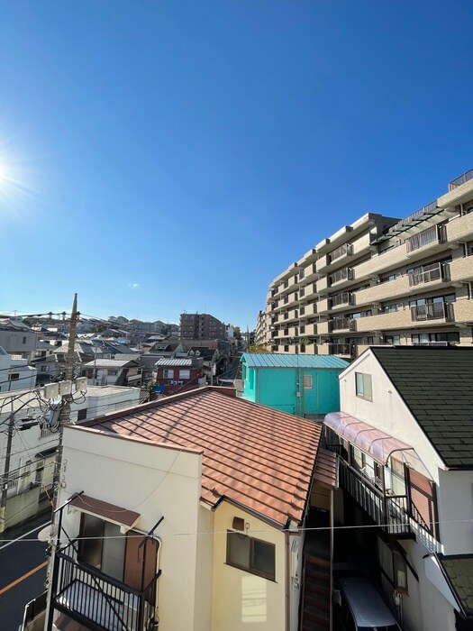 物件内観写真16　(室内からの展望)