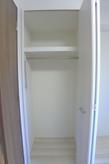 物件内観写真15　(収納)