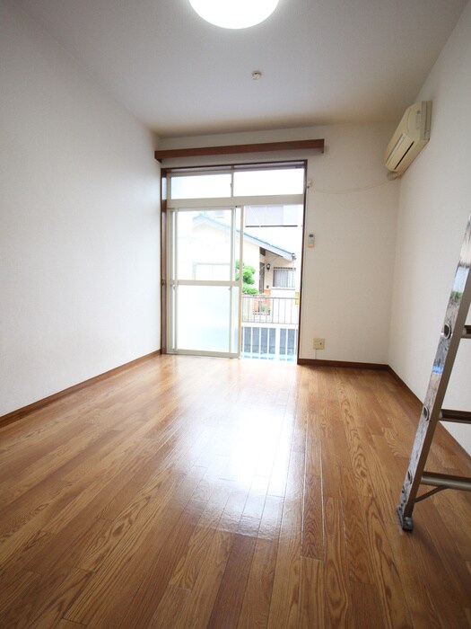 物件内観写真7　(居室)