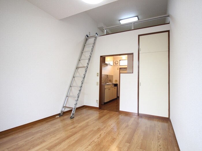 物件内観写真9　(居室)