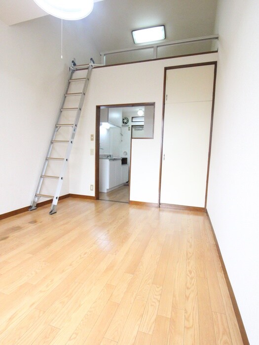 物件内観写真9　(居室)