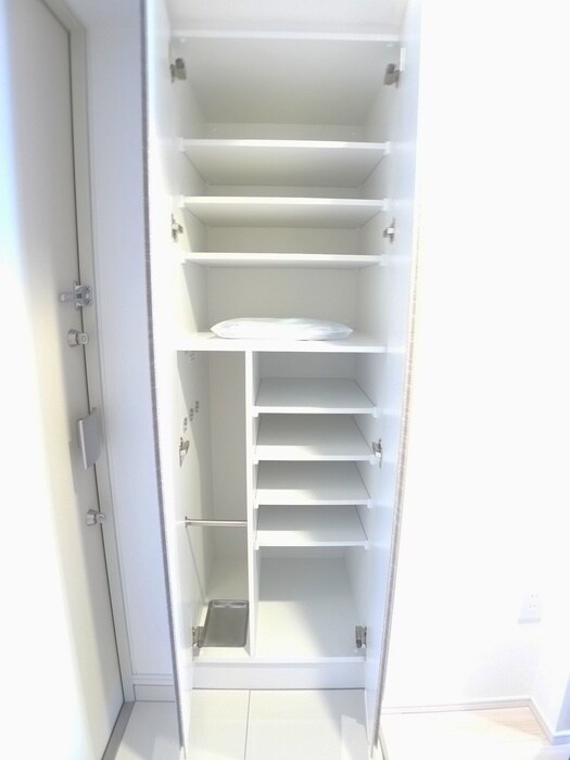 物件内観写真16　(靴箱)