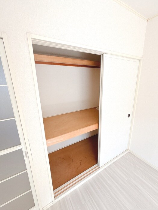 物件内観写真10　(収納)