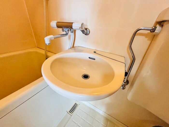 物件内観写真12　(洗面)