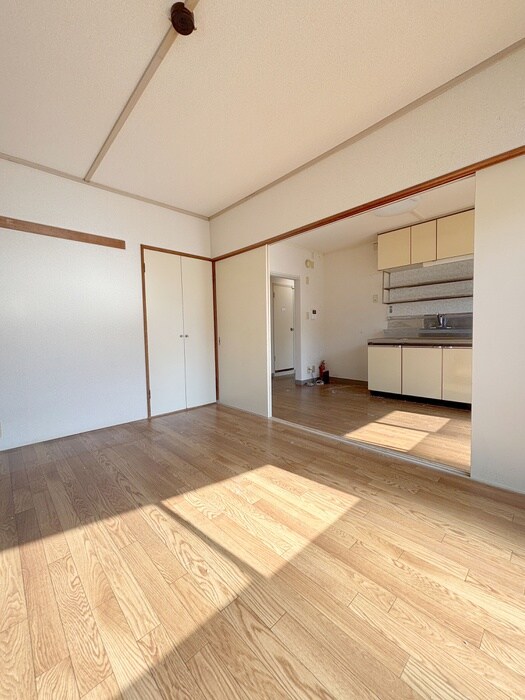 物件内観写真6　(居室)