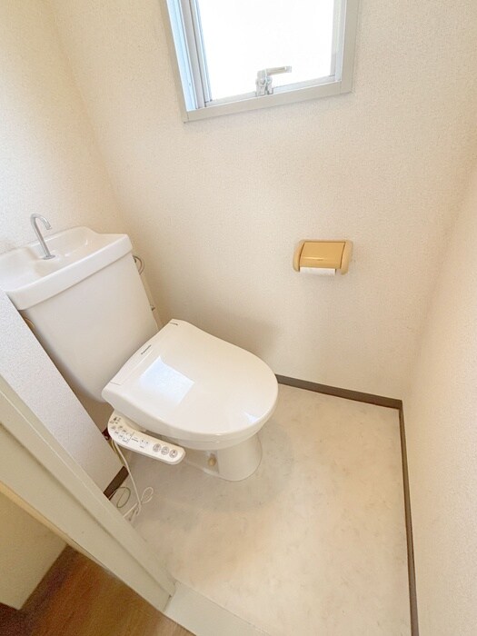 物件内観写真11　(トイレ)