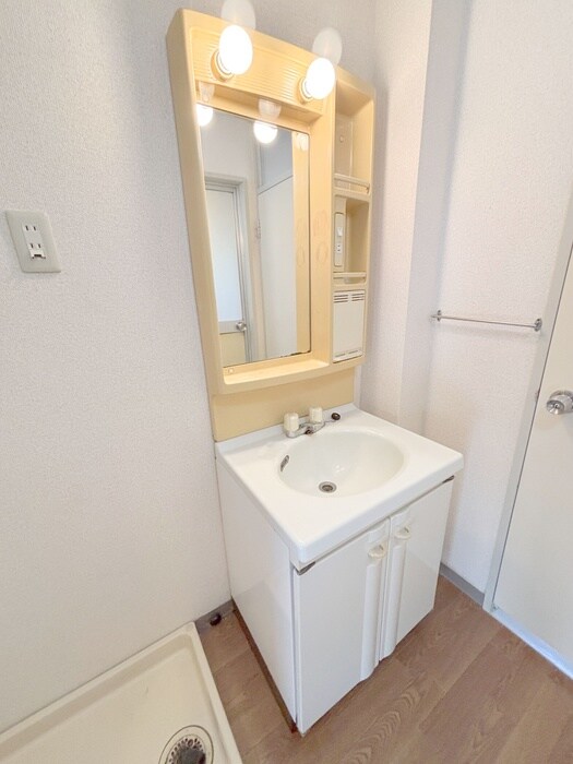 物件内観写真12　(洗面)