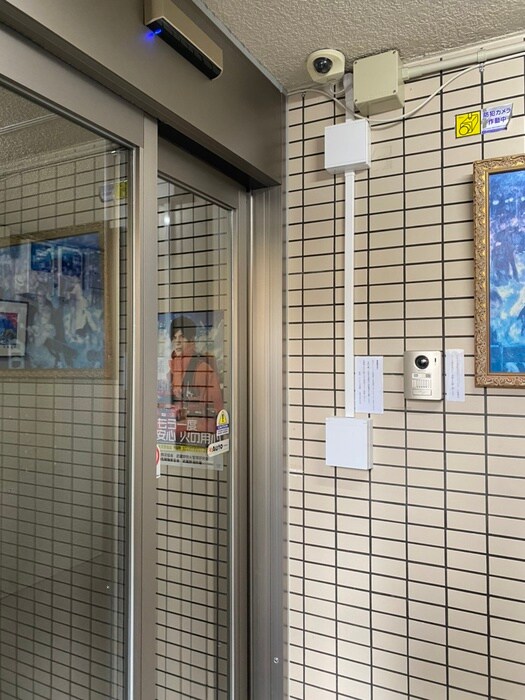 物件外観写真5　(エントランス部分)