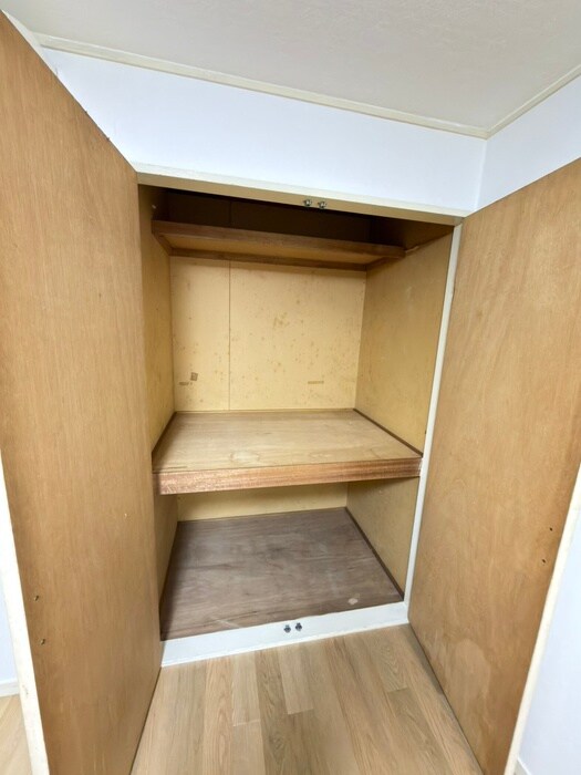 物件内観写真13　(収納)