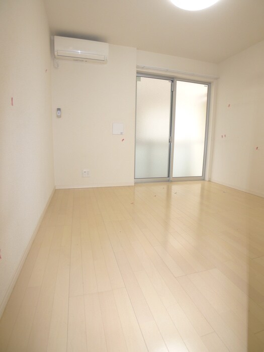 物件内観写真12　(居室)