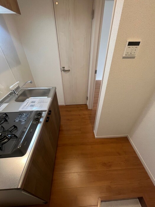 物件内観写真17　(廊下)