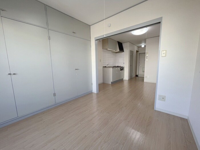 物件内観写真7　(居室)