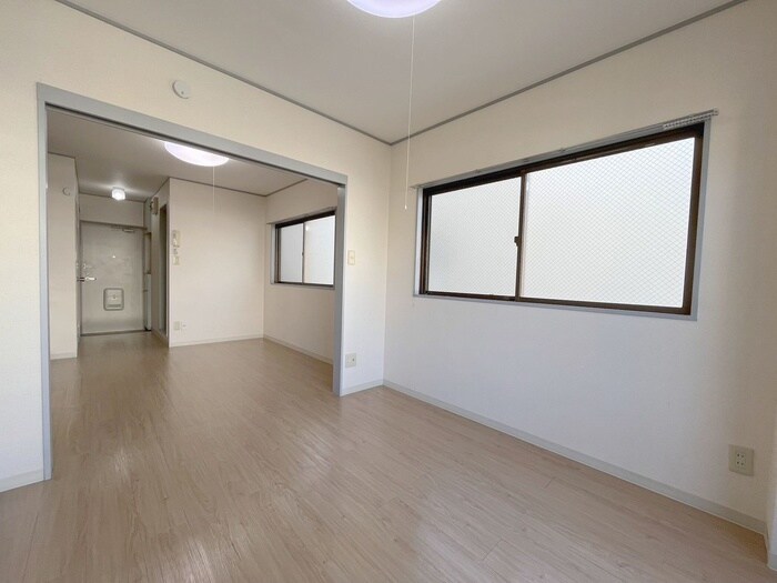 物件内観写真8　(居室)