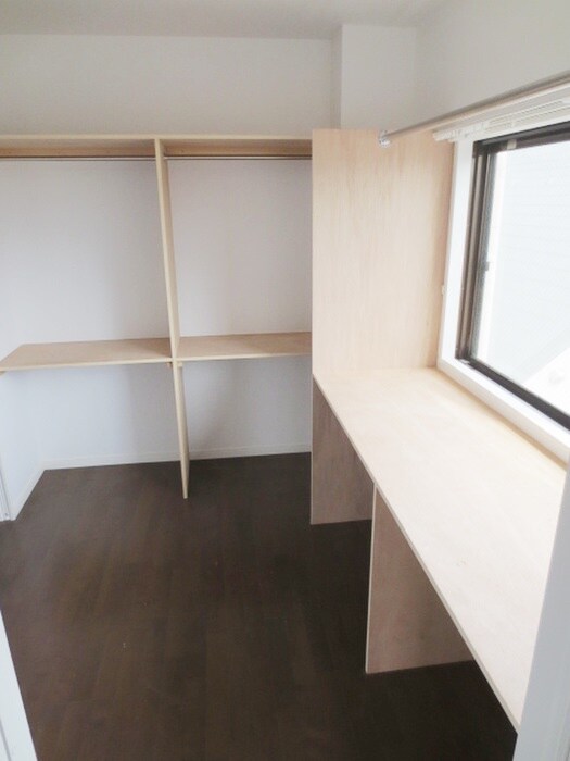 物件内観写真10　(収納)