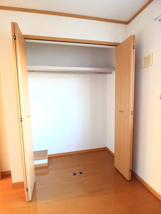 物件内観写真16　(収納)