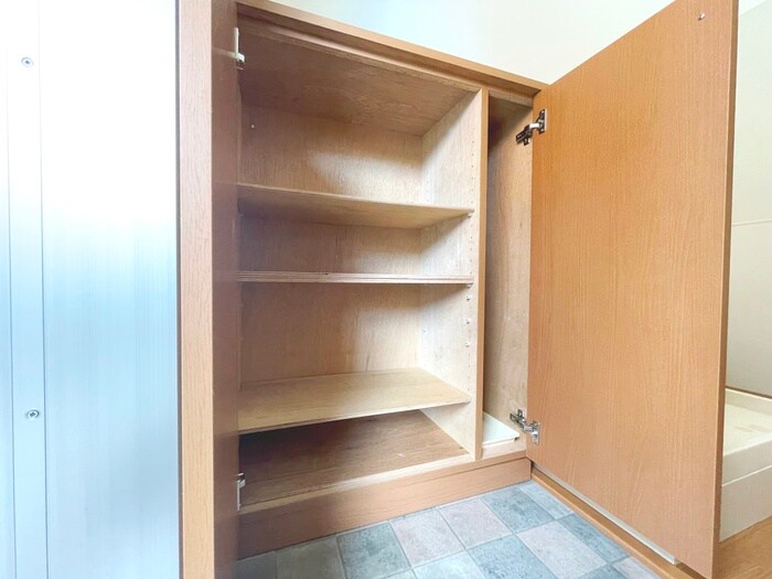 物件内観写真15　(靴箱)