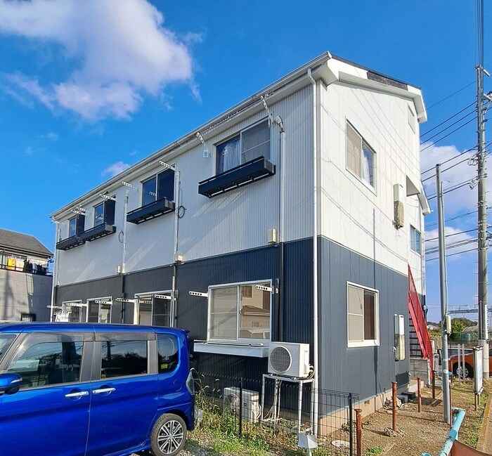 物件外観写真4　(エントランス部分)