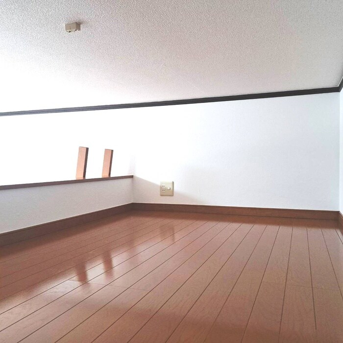 物件内観写真11　(ロフト)