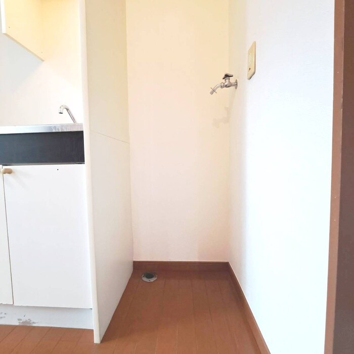 物件内観写真20　(洗濯機置場)