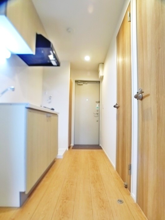 物件内観写真16　(廊下)